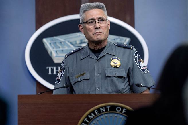 负责巡视五角大厦的国防部警察组长库赛（Woodrow Kusse）(图／美联社)