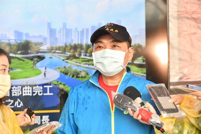 朱立伦喊推2024年最强候选人是侯友宜　侯友宜回应了（翻摄照片／戴上容新北传真）