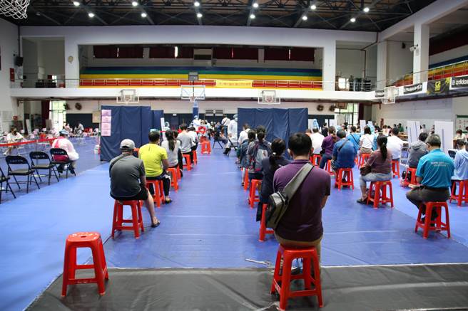 泰山疫苗接種站搬家了！　7日起將從泰山高中體育館改至「娃娃產業文化館」（輔大醫院提供／戴上容新北傳真）