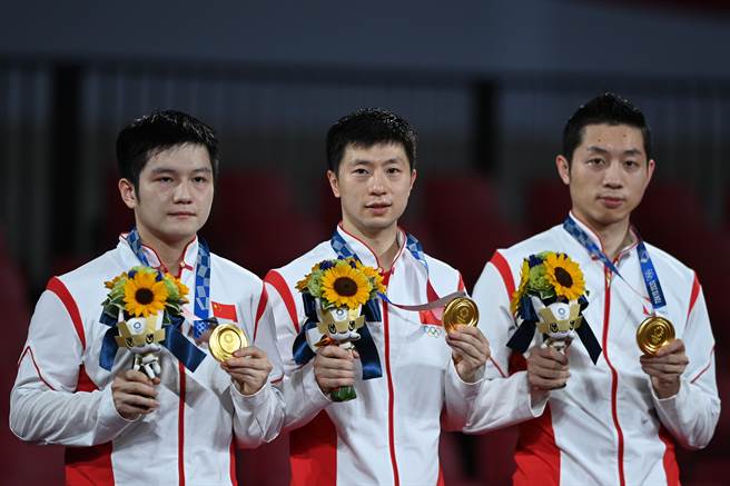 東京奧運桌球最後一戰，中國代表團6日晚間在男子團體決賽以3-0擊敗德國隊奪冠。（新華社）