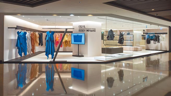 132 5.於麗晶精品開設的專門店。（君梵提供）