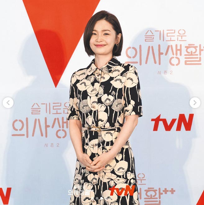 田美都于《机智医生生活2》的记者会上着Gucci新装亮相。（摘自IG）