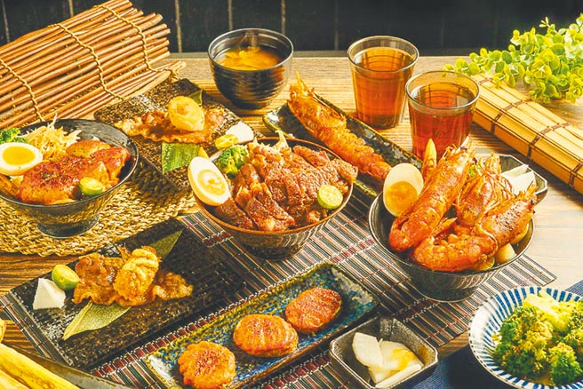 大葉高島屋的大河屋推出88節精選3人套餐，原價2232元，特價1488元。（大葉高島屋提供）