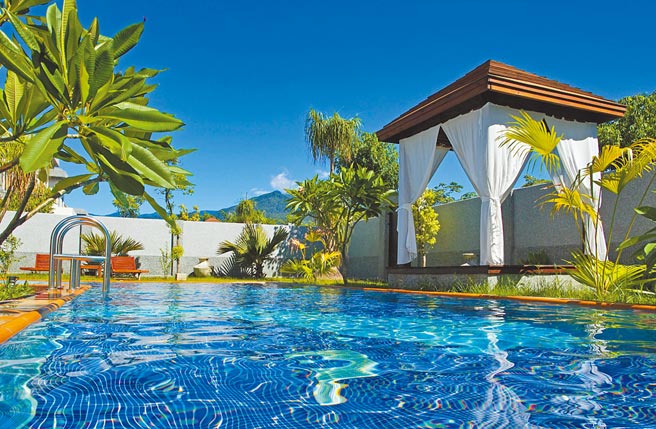 日暉國際渡假村獨棟泳池villa為度假休憩好居處。（日暉國際渡假村提供）