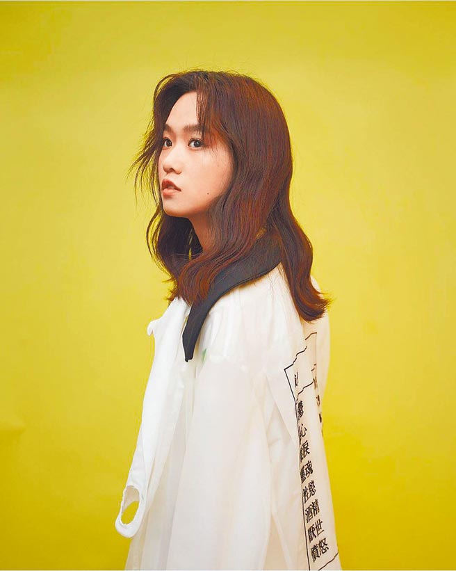 严正岚近日推出创作的2首新单曲。（摘自IG）