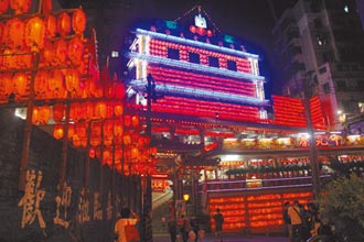 基隆老大公廟開燈夜 拉開中元祭序幕