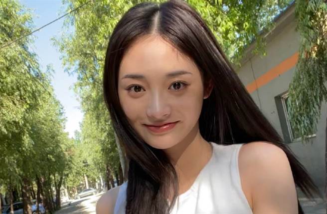 周洁琼是大陆新生代女星。(图／翻摄自微博)
