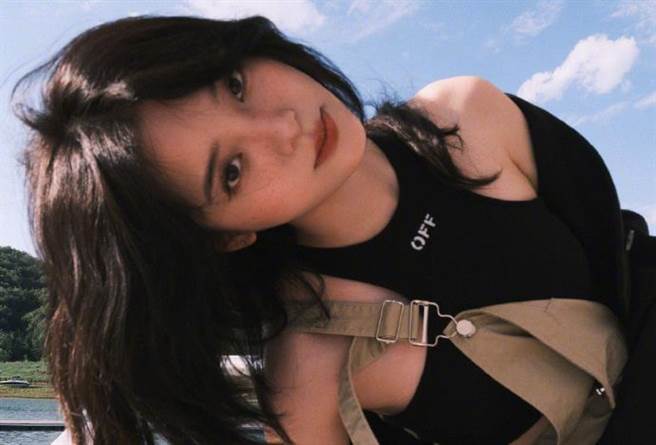 欧阳娜娜长相甜美，在两岸三地都有高人气。(图/翻摄自欧阳娜娜微博)