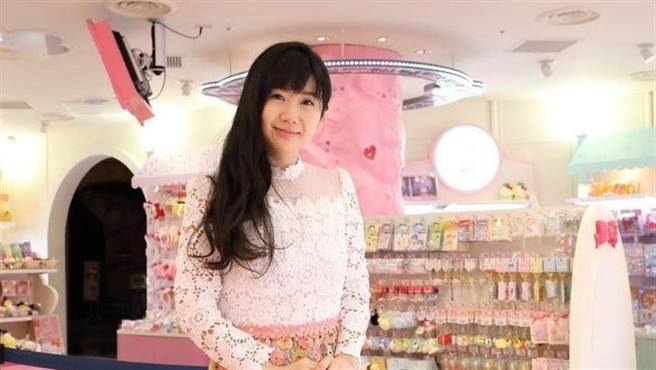 福原爱将事业重心转往大陆市场。（图／翻摄自福原爱微博）