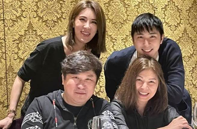 小禎曬全家福慶父親節網 沒丁柔安真爽 掀戰她嚴肅回應 娛樂 中時新聞網