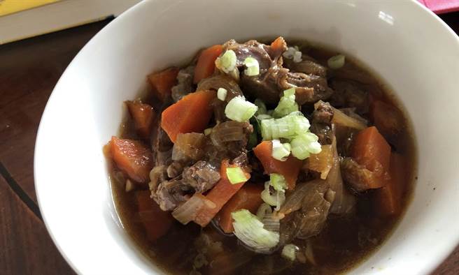 朱国珍》18岁「小壮丁」成长记之四十四。（爱传媒提供）