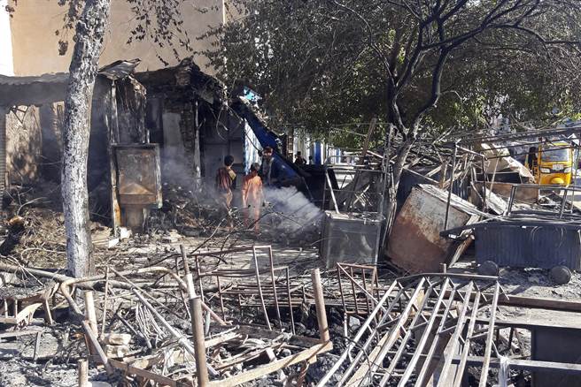 随着美国即将完全自阿富汗撤军，比起塔利班速战速决夺权，阿富汗更有可能陷入长期内战。(图／美联社)