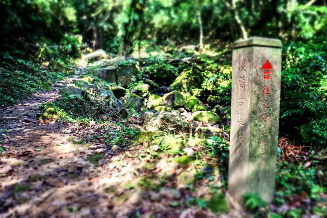 荖寮坑古道的前段，是昔日淡兰古道其中的一段。（图/行遍天下）
