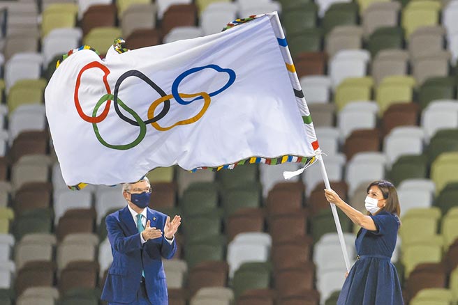 东奥闭幕 交棒巴黎