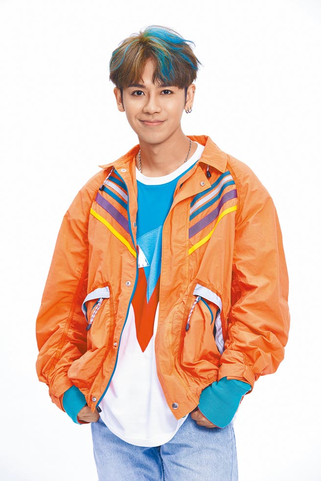 鼓鼓首度接下金曲獎星光大道主持棒。（相信音樂提供）