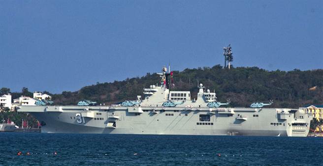 今年4月才正式服役的075兩棲攻擊艦海南艦也參加本次南海大規模演習。（圖／中國軍網)