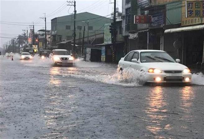 南部豪雨状况。（图／本报系资料照）