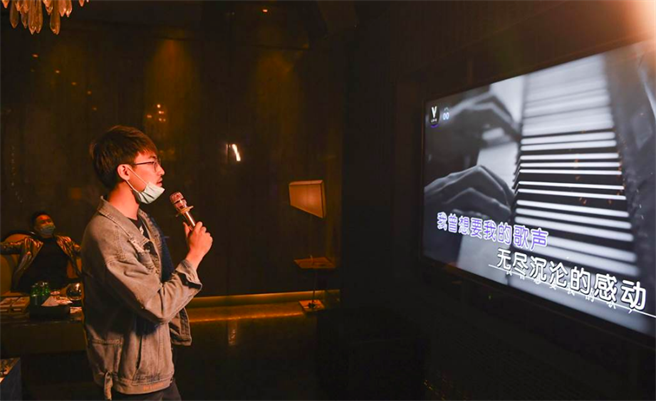 大陆文旅部制定印发《歌舞娱乐场所卡拉OK音乐内容管理暂行规定》，卡拉OK音乐不得含有危害国家统一、主权和国安等内容。（新华社）