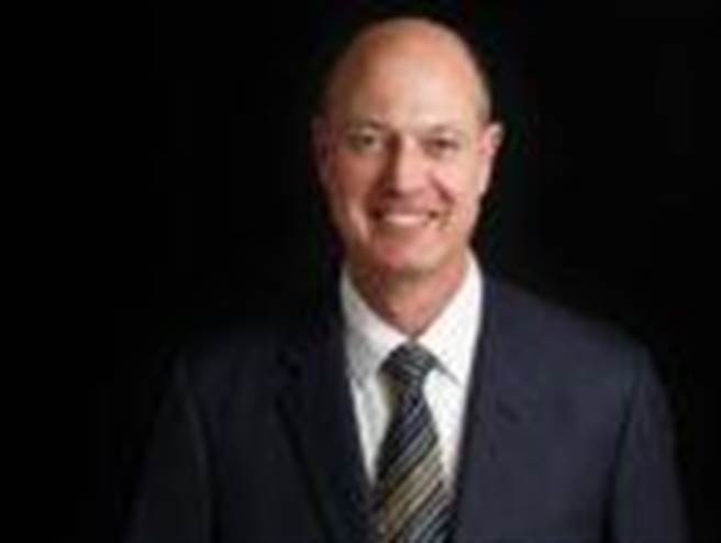 美国国家利益中心资深研究员保罗希尔称，只要美中的战略怀疑压倒相互理解，两国关系似乎在当下就不会出现重大的建设性突破。(摘自美国国家利益中心网站)