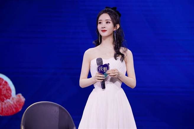 趙麗穎恢單後，把重心放在工作上。（圖／翻攝自微博）