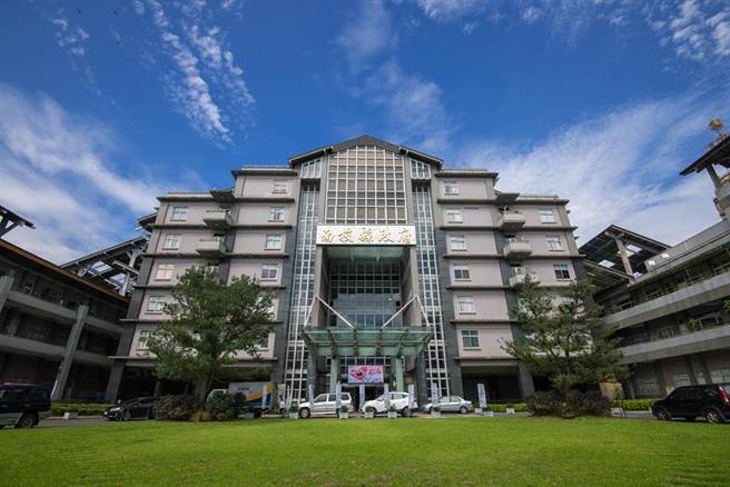 南投县警局近日在脸书举办「儿少性剥削网路有奖问答宣导活动」，遭大批网友灌爆留言，「先管好自己人吧！噁心」、「自取其辱吗」、「哪来的勇气宣导」。（资料照）