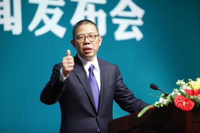 大陆3大富豪之一的农夫山泉创始人锺睒睒在大陆加强对科技巨头监管之下，其产业受到政府支持，个人资产增加了50亿美元。(图／网路）