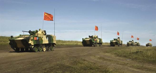 在寧夏進行的西部合作2021演習，大陸與俄國進行軍事交流。(圖/Kommersant)