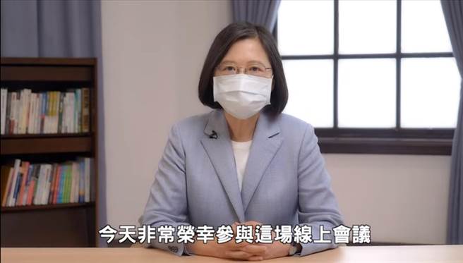 蔡英文表示将会扩大提供平价社会住宅，减轻弱势族群负担。（图／总统府提供）