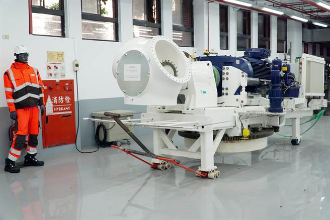 沃旭能源提供风机教具给大叶大学。(大叶大学提供／吴建辉彰化传真)