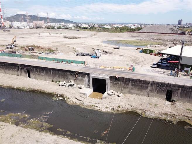 高雄市冈山区五甲尾滞洪池在8月上旬的接连豪雨已经初见成效。（高雄市水利局提供／林瑞益高雄传真）