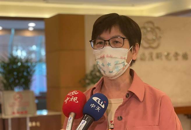 針對政府擬推振興五倍券一事，立委蔡壁如主張「發現金」。（圖／摘自蔡壁如臉書）