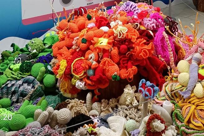 澎湖微解封首场特展，「珊瑚很有事」海洋教育巡迴特展唤醒海洋保育。（陈可文摄）