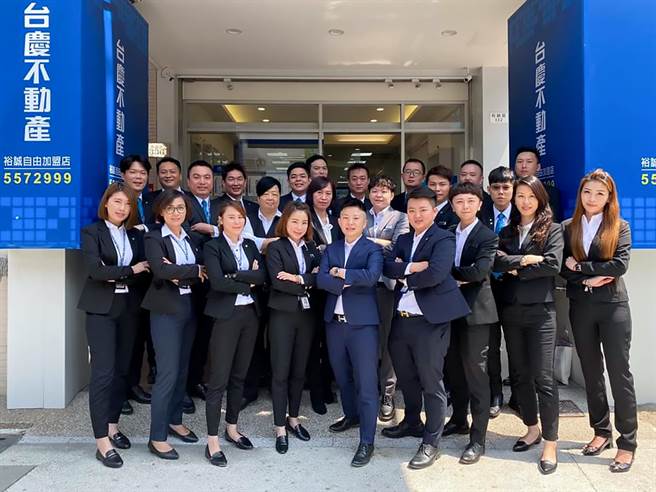 永庆房产集团南台湾2021上半年成交金额直逼670亿元，较去年增加超过4成，表现亮眼！(图/永庆房产集团提供[三级警戒前拍摄])