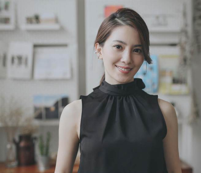 「最美性學博士」許藍方。(圖/ 摘自許藍方博士Dr.Gracie臉書)