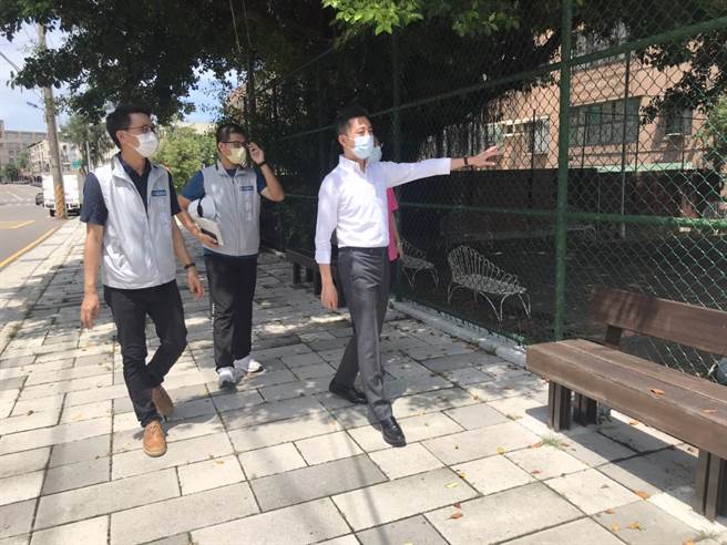 建功国小通学步道宽度从原来3.5公尺拓展至6公尺，更延长至650公尺。（新竹市府提供／邱立雅竹市传真）