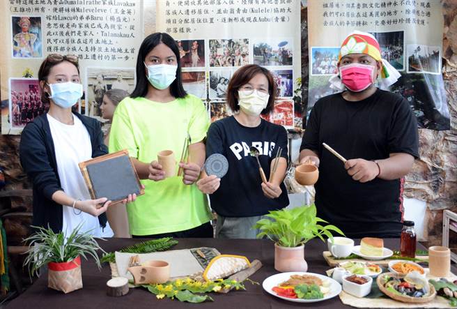 青叶社区将部落游程搭配特色餐点与文创商品，盼擦亮鲁凯神话艺术村美名。（林和生摄）
