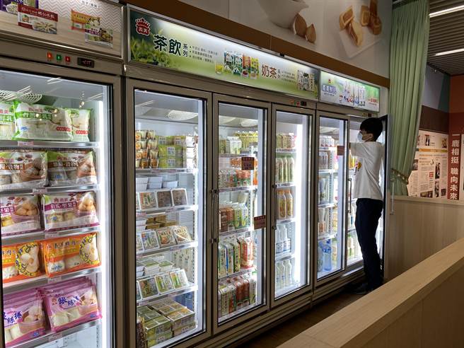 桃园第15家庇护工场位处桃园区民生路，在今年4月底落成的劳工教育大楼1楼，本周开始试营运，晋用12位庇护生。（蔡依珍摄）