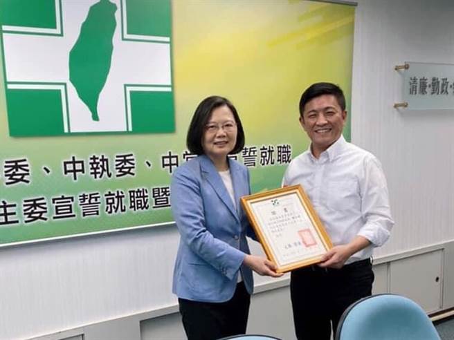 鄭宏輝。(圖/翻攝自 鄭宏輝 臉書)