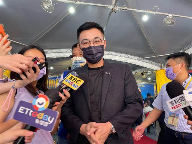 关于「宪法九二」路线，国民党主席江启臣解释说，是进一步把九二共识说得更清楚、更完整，也是原汁原味的九二共识并非新的名词。（叶书宏摄）