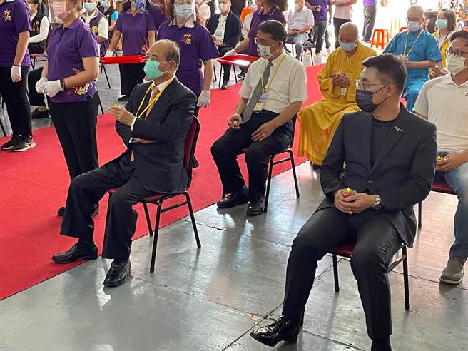 前立法院长王金平、国民党主席江启臣今（12日）上午9时许同台出席新北市宗教活动。（叶书宏摄）