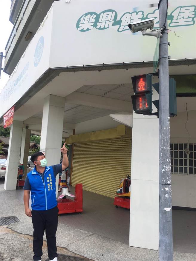 中市部分录影监视器建置超过10年，设备老旧，镜头解晰度不佳。（王文吉摄）