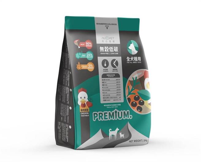 動物緊急救援小組愛心飼料，300元。（全家提供）