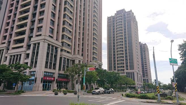 吳女剛應徵當酒店妹，預支薪水卻懶得上班，遭女經紀人帶到自己住的大樓私刑凌虐。（程炳璋攝）