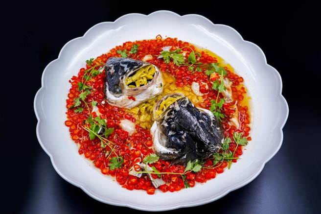 新長福的鴻運當頭，又稱“剁椒魚頭”,是湘菜最著名的風味佳餚,它已有百年的歷史。（圖朱明甫攝）