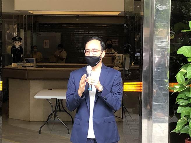 宣布參選國民黨主席的前新北市長朱立倫。（趙婉淳攝）