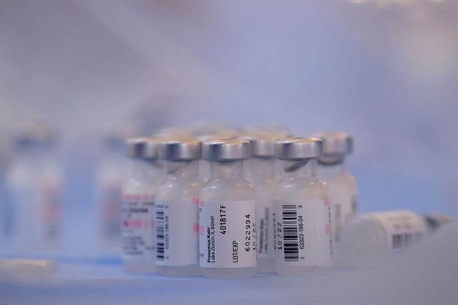 韩国预防接种促进团表示，已签约追加採购3000万剂辉瑞疫苗，并取得额外3000万剂的採购优先权。（图／路透社）