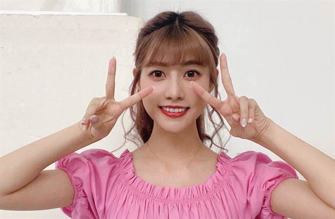 日女星阿部玛利亚来台发展，加入「木曜4超玩」个人YT订阅也来到20万。(图/阿部玛利亚脸书)