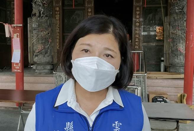 针对行政院将直接发五倍券，张丽善表示，发振兴券（五倍券）取代发现金，在她看来是「下策」，云林县政府因应下策的下下策是举办抽汽车活动，可能举办花500元振兴券就送1张摸彩券加码活动。（周丽兰摄）