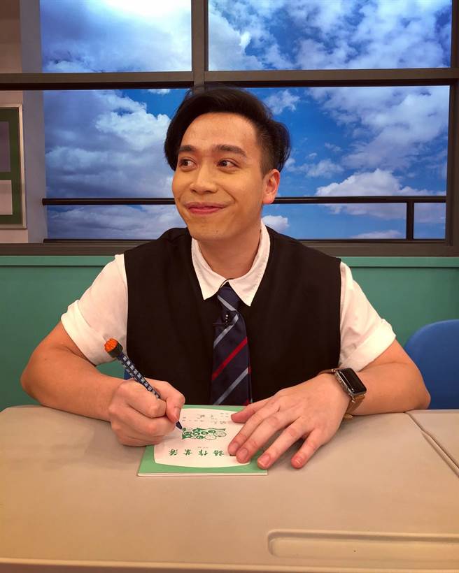 无尊上节目分享鬼故事。（翻摄无尊脸书）