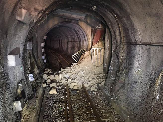 台铁集集=车埕路段中断，预计8月20日恢復行驶。（台铁提供／卢金足南投传真）